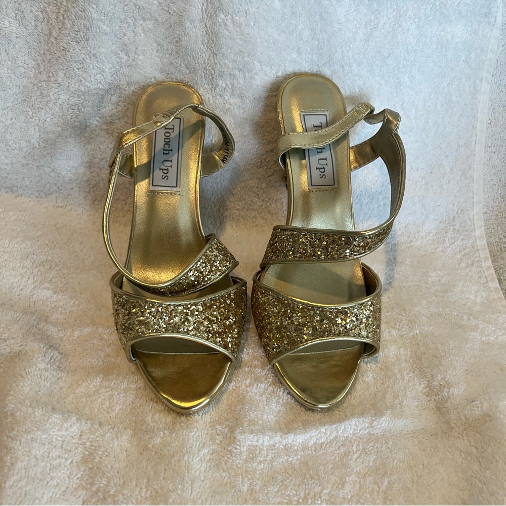 Touch Ups Gold Glitter Heels Size 6